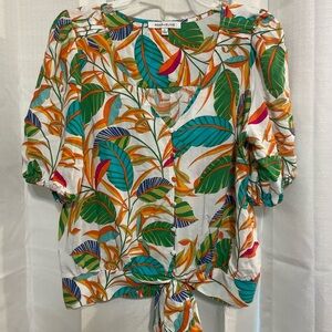 Rose + Olive Tropical Print Tie Front Shirt Blouse Button Front Size‎ Small